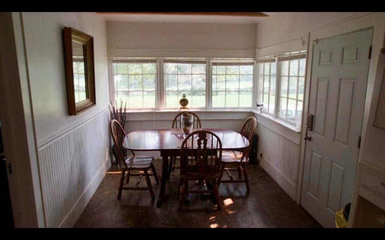 Country House On 1 Acre 4 Beds Great For Events Or A Quiet Weekend! Independence Eksteriør bilde